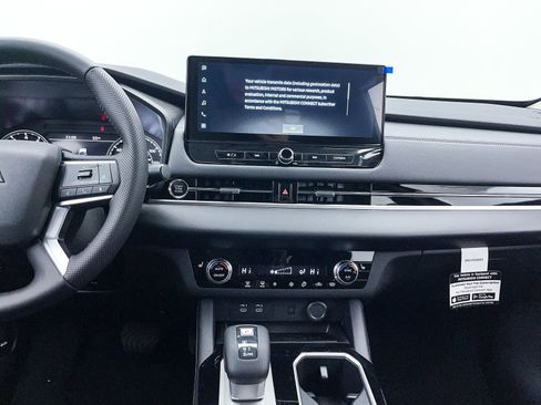 New 2025 Mitsubishi Outlander SE image 15