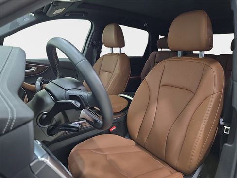 Certified 2025 Audi Q7 2.0T Premium Plus w/ Premium Plus Package image 15