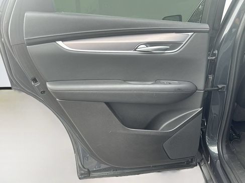 Used 2023 Cadillac XT5 Luxury FWD image 16