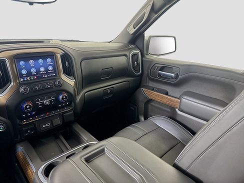 Used 2021 Chevrolet Silverado 1500 High Country w/ Technology Package image 26