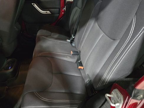 Used 2013 Jeep Wrangler Unlimited Sahara w/ Dual Top Group image 20