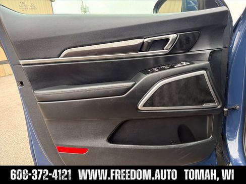 Used 2025 Kia Telluride S AWD/4WD image 10