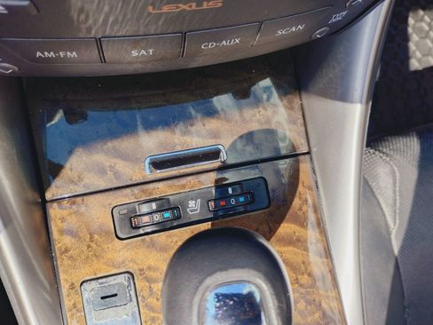 Used 2013 Lexus IS 250C w/ Luxury Pkg RWD image 32