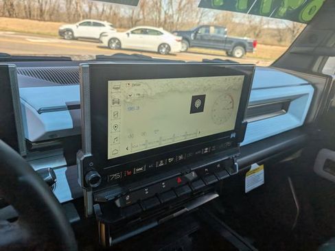 New 2024 GMC Hummer EV 2X w/ Extreme Off-Road Package AWD/4WD image 21