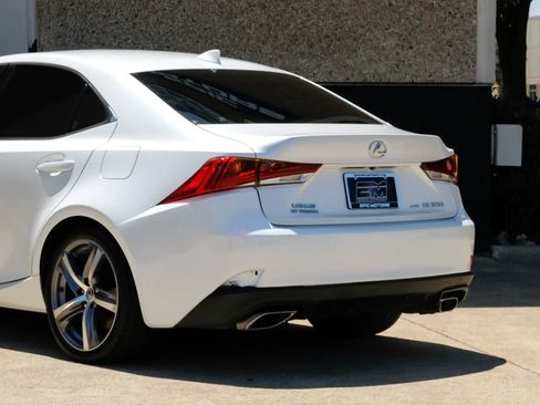 Used 2018 Lexus IS 300 AWD w/ Premium Package image 14