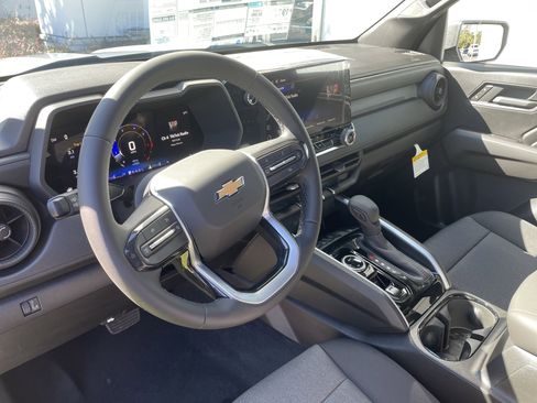 New 2026 Chevrolet Colorado W/T image 38