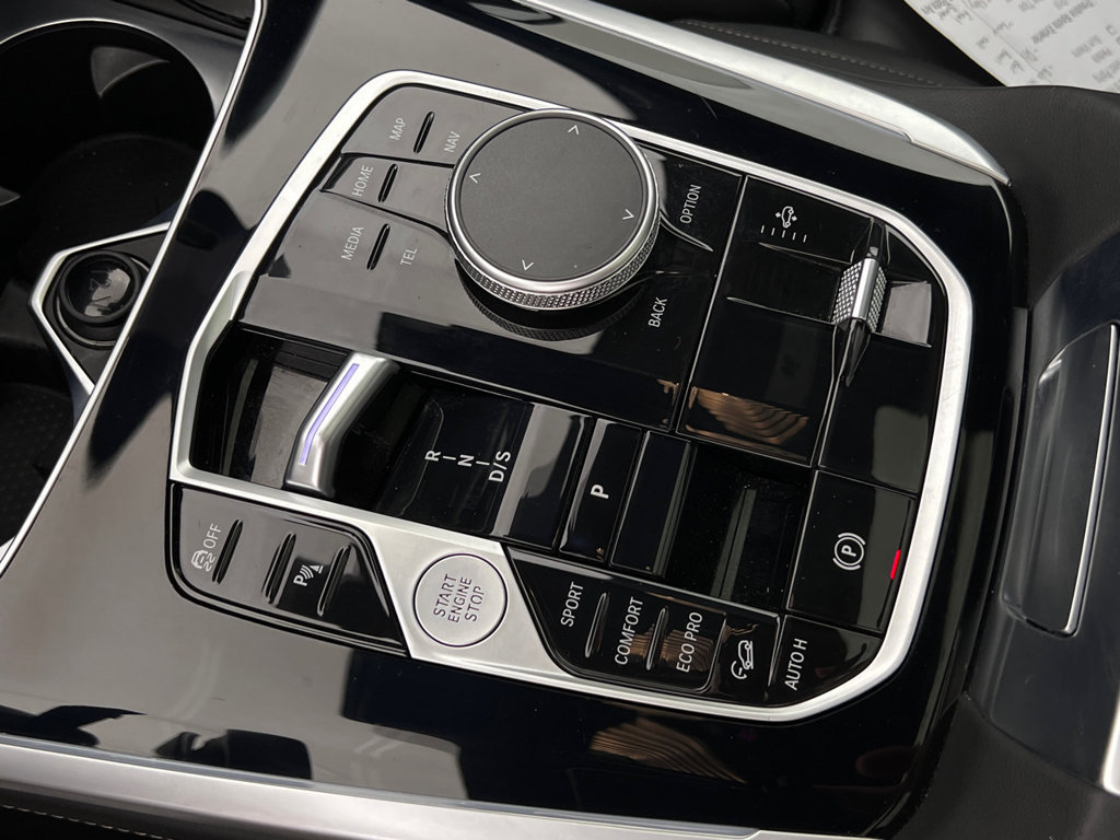 Certified 2025 BMW X7 M60i w/ Climate Comfort Package AWD/4WD image 22