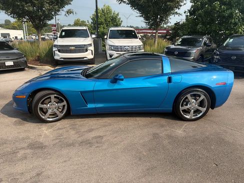 Used 2010 Chevrolet Corvette Coupe w/ Preferred Equipment Group RWD image 4