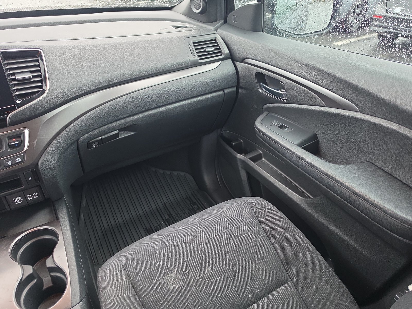 Used 2022 Honda Pilot Sport image 11