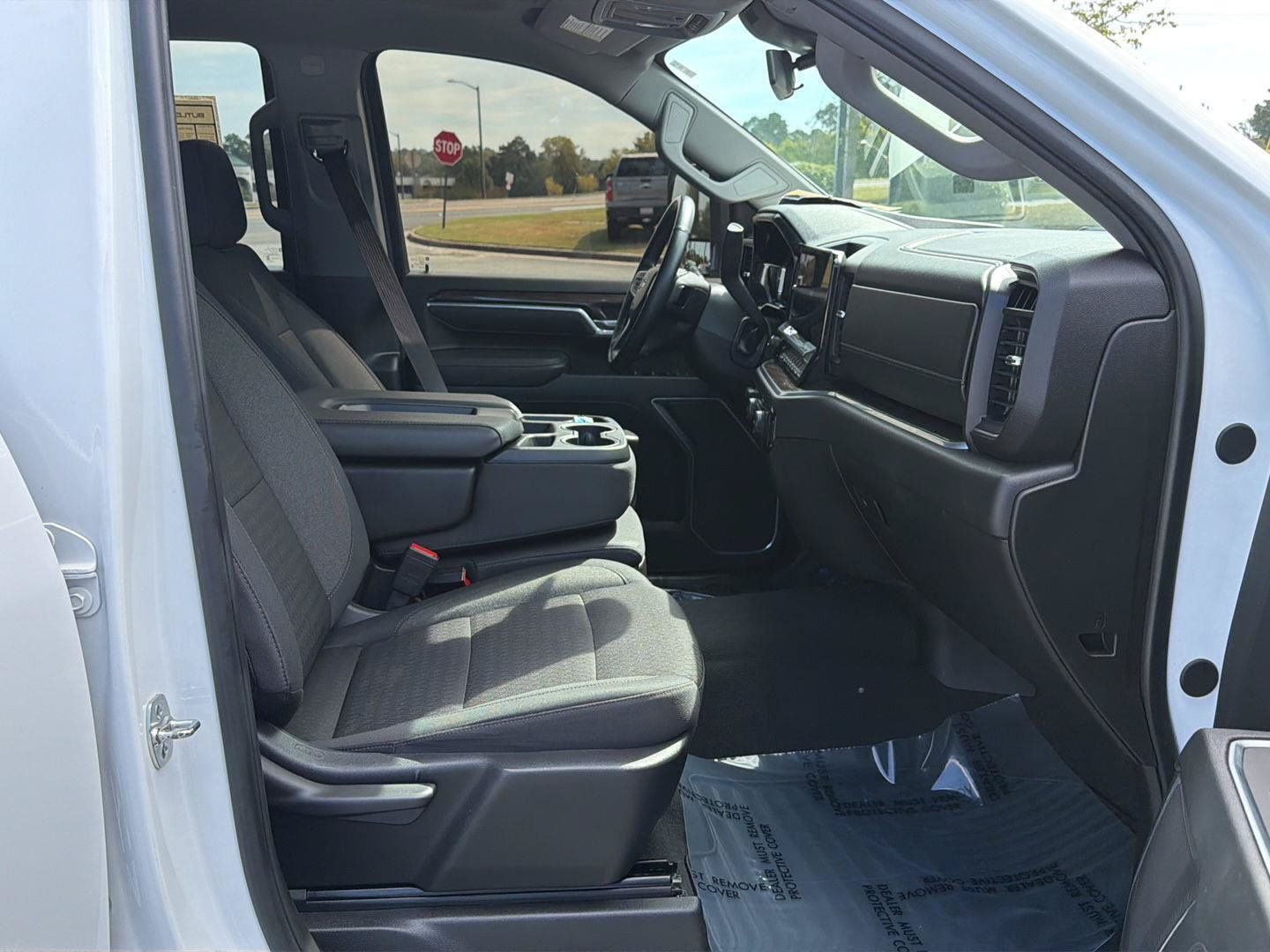 Used 2025 Chevrolet Silverado 2500 LT w/ Convenience Package AWD/4WD image 13
