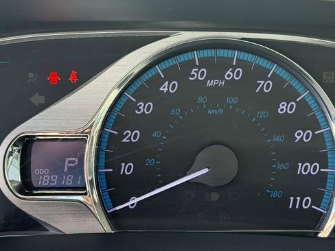 Used 2011 Toyota Sienna XLE AWD/4WD image 24