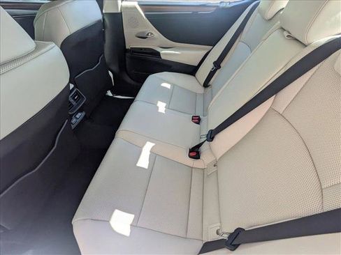 Used 2025 Lexus ES 350 w/ Premium Package image 15