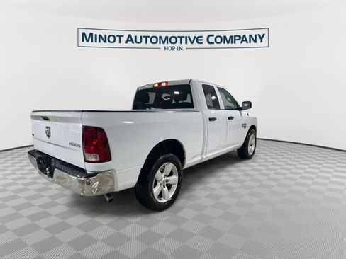 Used 2024 RAM 1500 Classic SLT AWD/4WD image 8