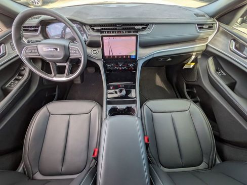 New 2025 Jeep Grand Cherokee L Limited image 27