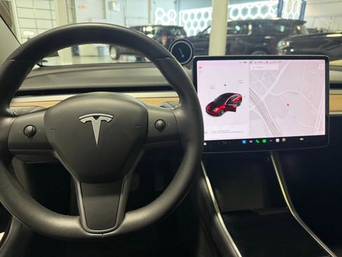 Used 2019 Tesla Model 3 Long Range AWD/4WD image 9