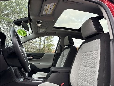 Used 2023 Chevrolet Equinox LT image 16