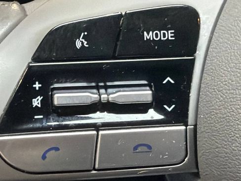 Certified 2023 Hyundai Elantra SEL w/ Convenience Package FWD image 20