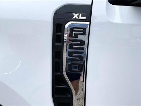 Used 2023 Ford F250 XL AWD/4WD image 31