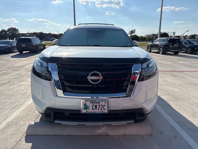Used 2025 Nissan Pathfinder Platinum w/ Cargo Package FWD image 8