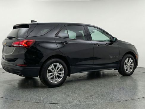 Used 2025 Chevrolet Equinox LT image 9