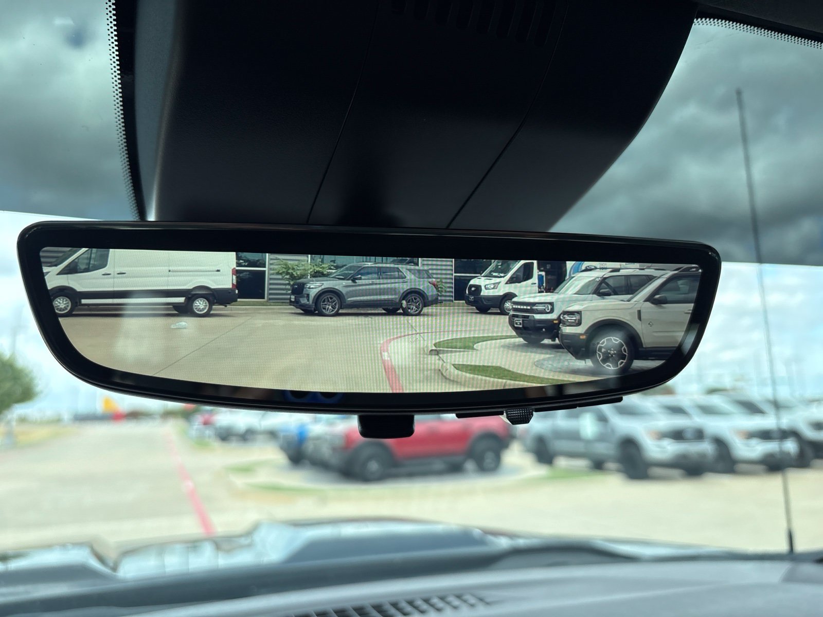 Used 2023 Chevrolet Silverado 1500 ZR2 w/ Technology Package AWD/4WD image 16