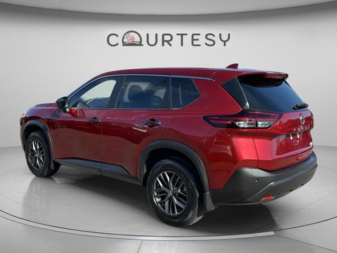 Certified 2021 Nissan Rogue S FWD image 5