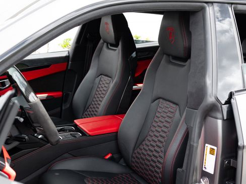 Used 2022 Lamborghini Urus image 59