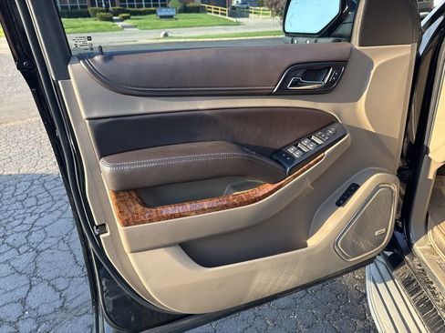 Used 2015 Chevrolet Tahoe LTZ image 16