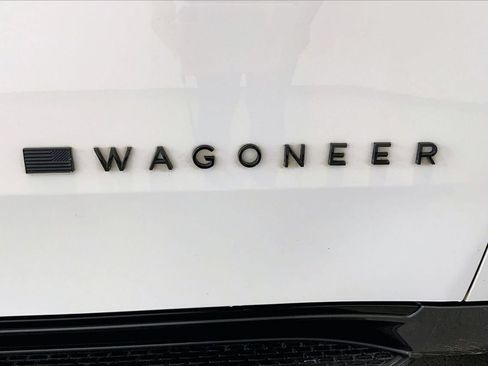 Used 2022 Jeep Wagoneer Series III w/ Flexible Seating Group RWD image 30