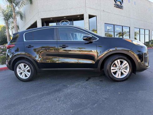 Used 2018 Kia Sportage LX FWD image 13