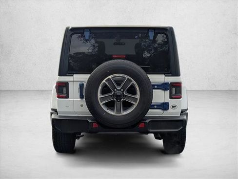 Used 2020 Jeep Wrangler Unlimited Sahara image 6