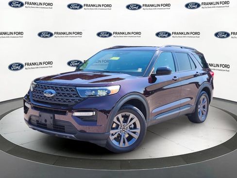 Used 2022 Ford Explorer XLT w/ Equipment Group 202A AWD/4WD image 1