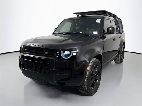 New 2026 Land Rover Defender 130 X-Dynamic SE AWD/4WD image 1