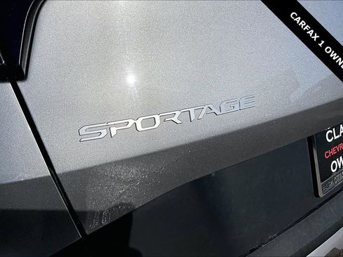 Used 2024 Kia Sportage LX image 23