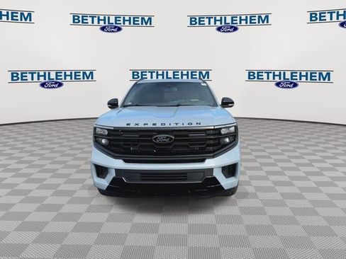 New 2025 Ford Expedition Max Platinum w/ Stealth Performance Package image 3