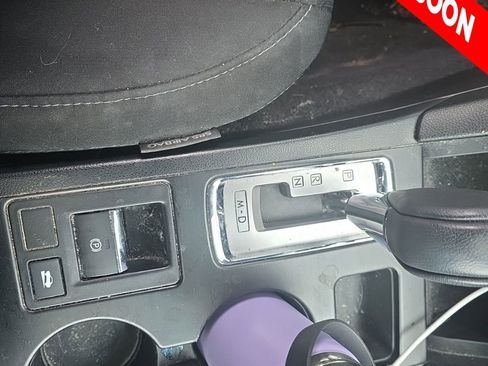 Used 2017 Subaru Legacy 2.5i Premium w/ Moonroof Package image 19