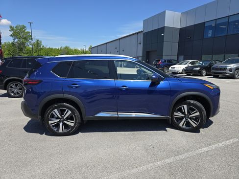 Used 2023 Nissan Rogue SL w/ SL Premium Package AWD/4WD image 19