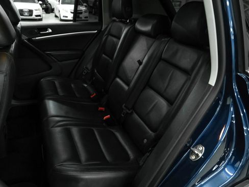 Used 2013 Volkswagen Tiguan SEL image 36