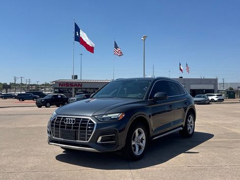 Used 2021 Audi Q5 2.0T Premium w/ Convenience Package AWD/4WD image 9