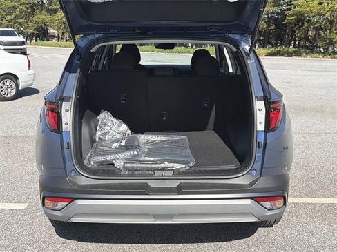 New 2026 Hyundai Tucson SE image 18