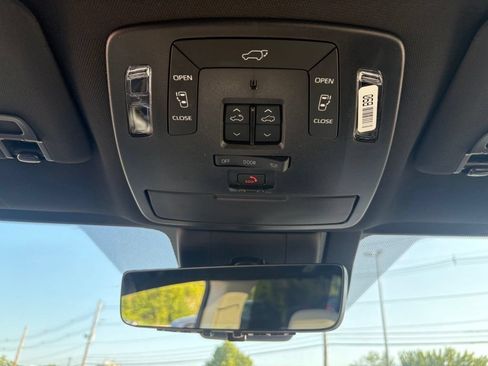 New 2026 Toyota Sienna Platinum AWD/4WD image 21