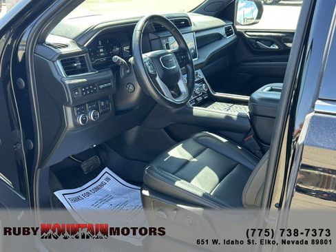 Used 2023 GMC Yukon Denali w/ Advanced Technology Package AWD/4WD image 10