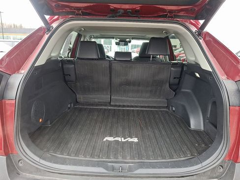 Used 2023 Toyota RAV4 XLE Premium AWD/4WD image 28
