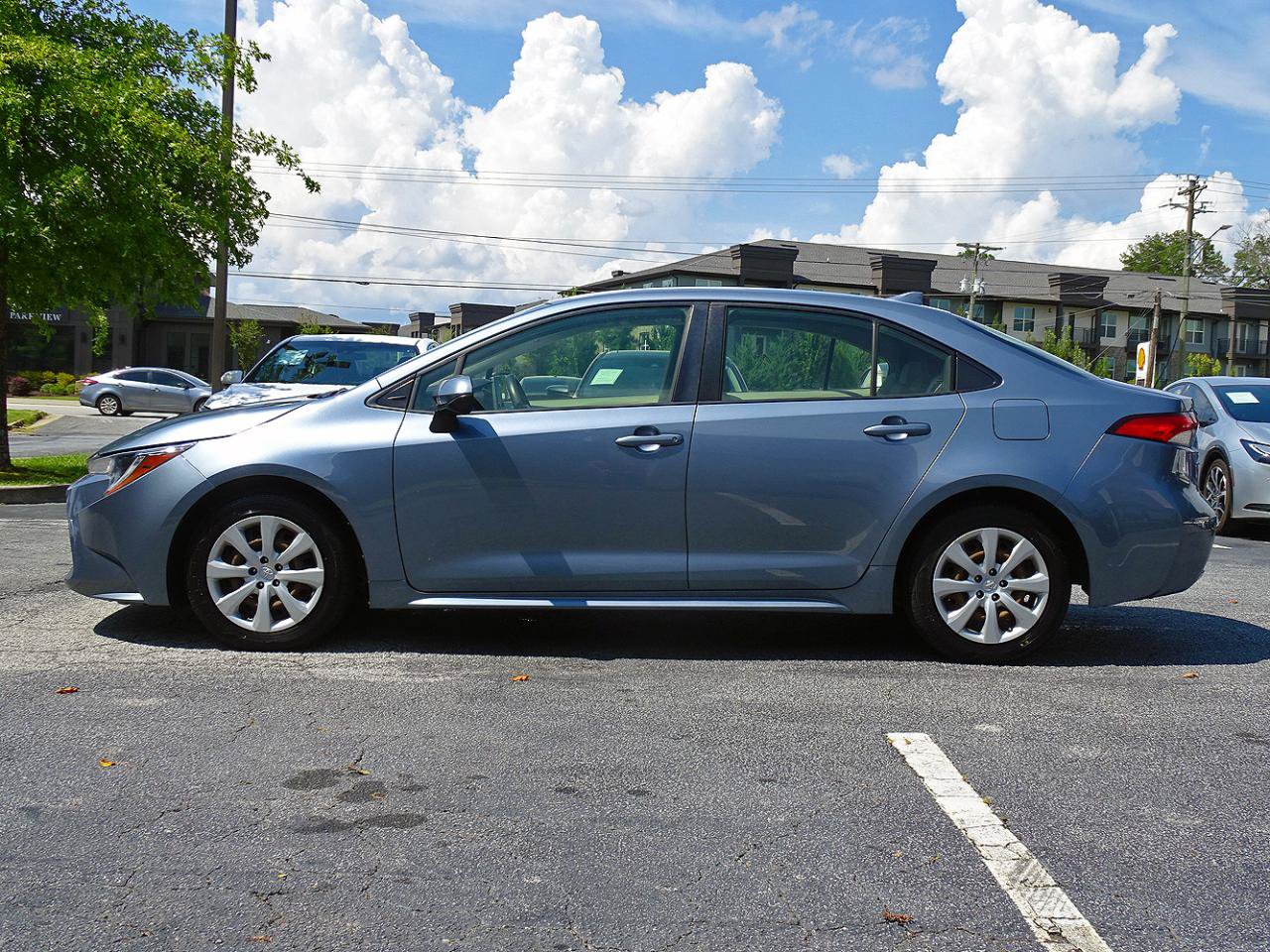 Used 2021 Toyota Corolla LE w/ Carpet Mat Package (TMS) FWD image 7