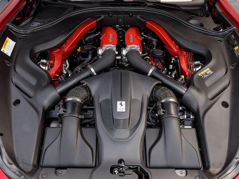 Used 2025 Ferrari Roma Spider RWD image 12