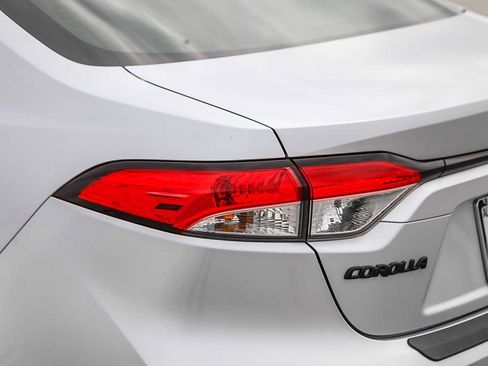 Certified 2022 Toyota Corolla LE w/ Carpet Mat Package (TMS) FWD image 10
