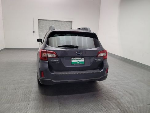 Used 2015 Subaru Outback 2.5i Premium AWD/4WD image 6