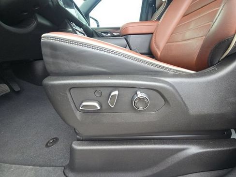 Used 2024 GMC Yukon Denali Ultimate AWD/4WD image 26