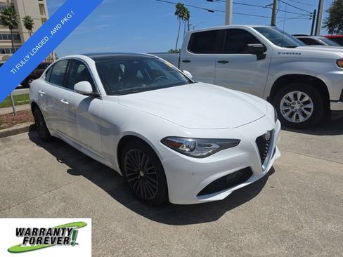Used 2018 Alfa Romeo Giulia Ti w/ Quick Order Package 22X Lusso AWD/4WD image 1