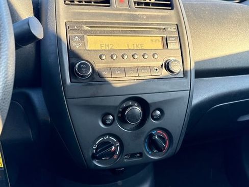 Used 2015 Nissan Versa S Plus image 19